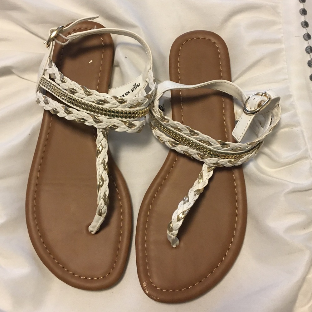 American Eagle Sandals - Picture 4 of 5